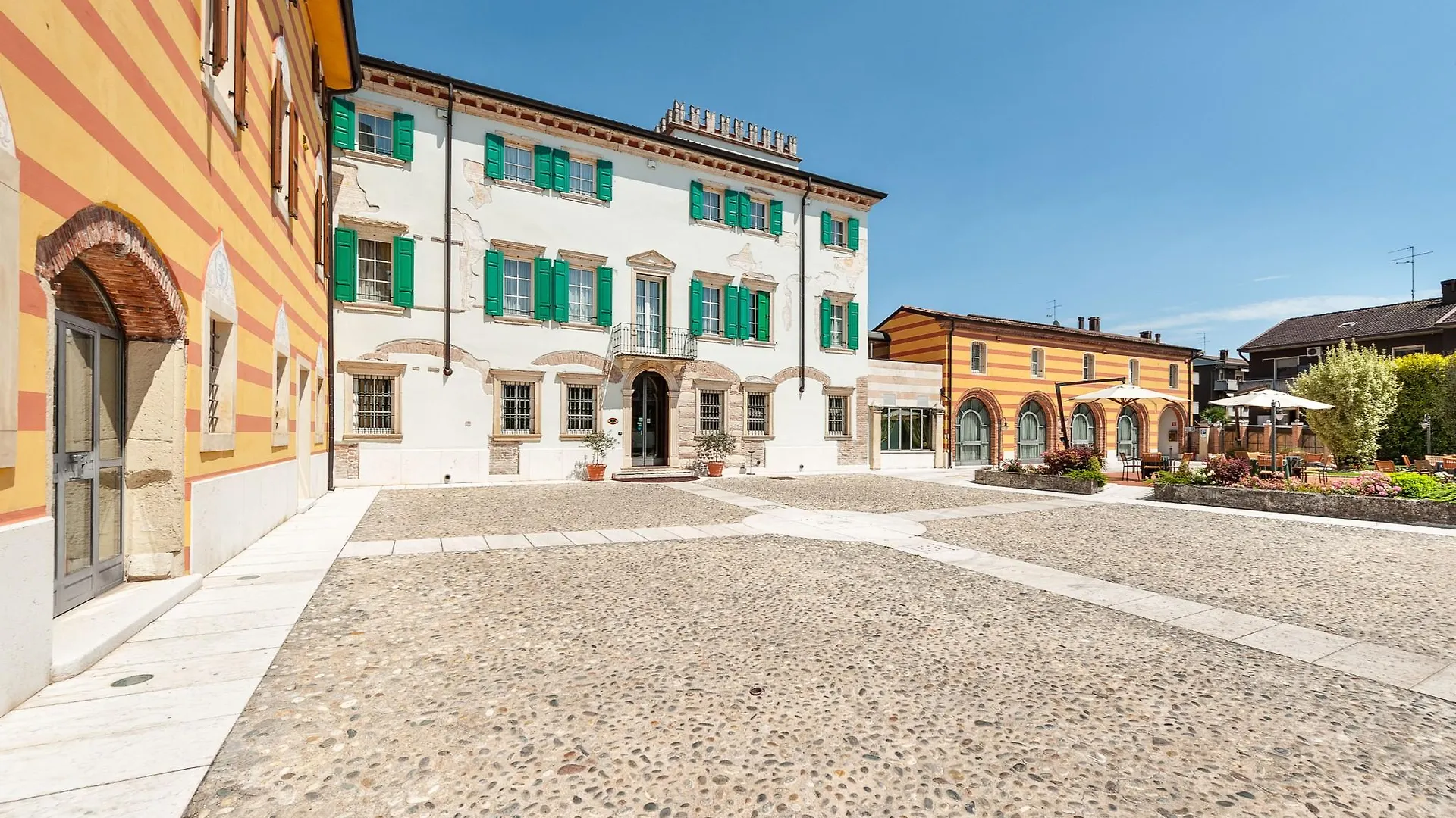 ****  Hotel Villa Malaspina Castel d'Azzano Italy